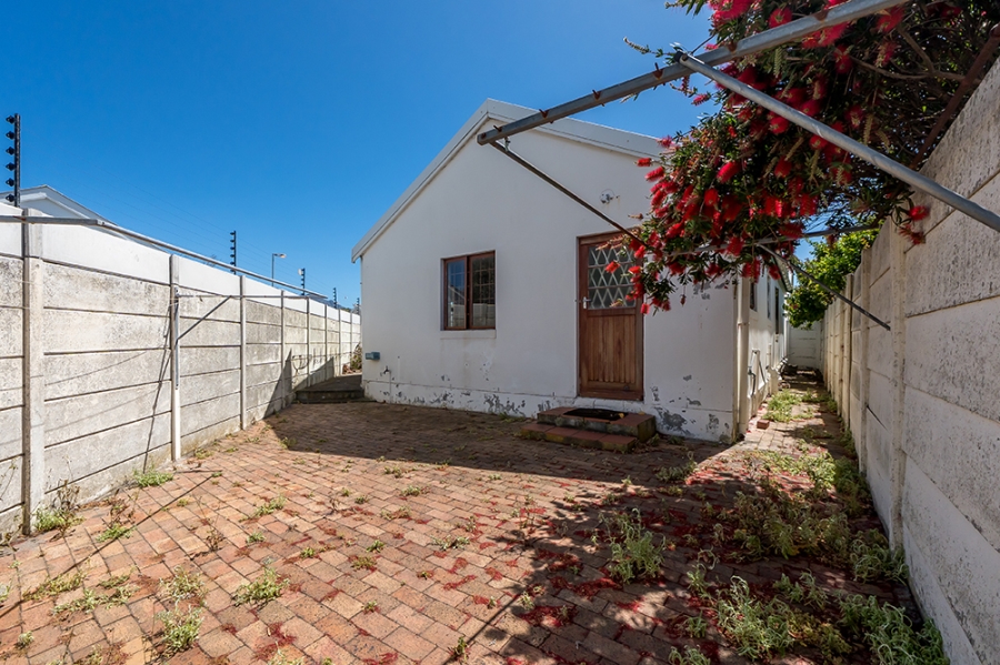 2 Bedroom Property for Sale in Kirstenhof Western Cape